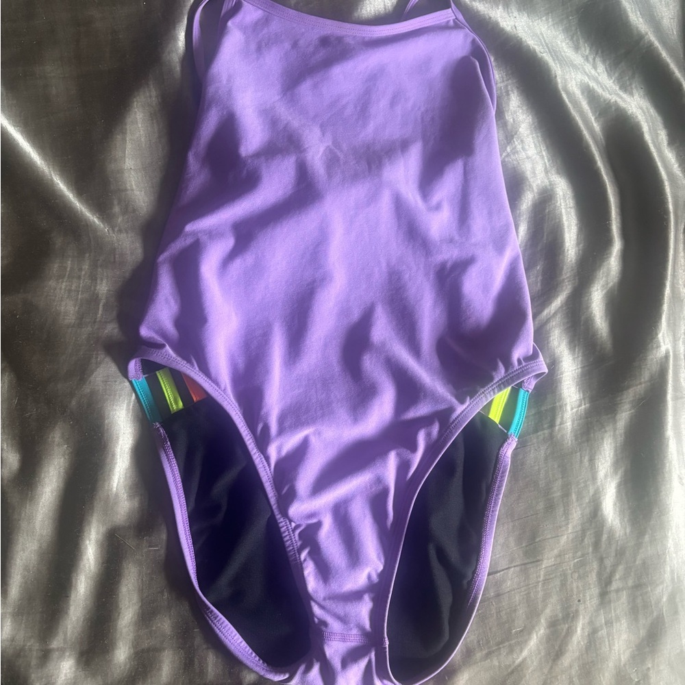 Jolyn Gavin Contrast 36